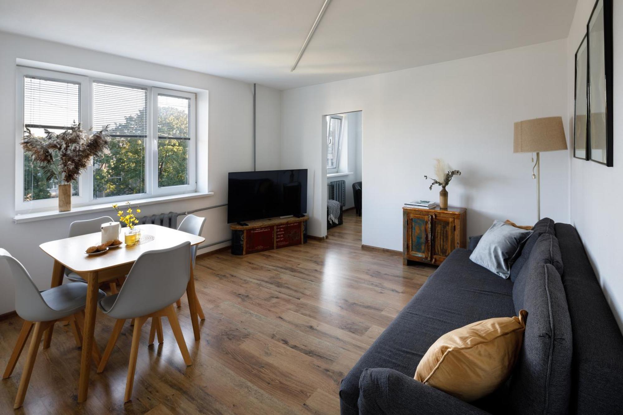 Brivibas Yard Apartment With Parking In City Center Riga Exterior foto